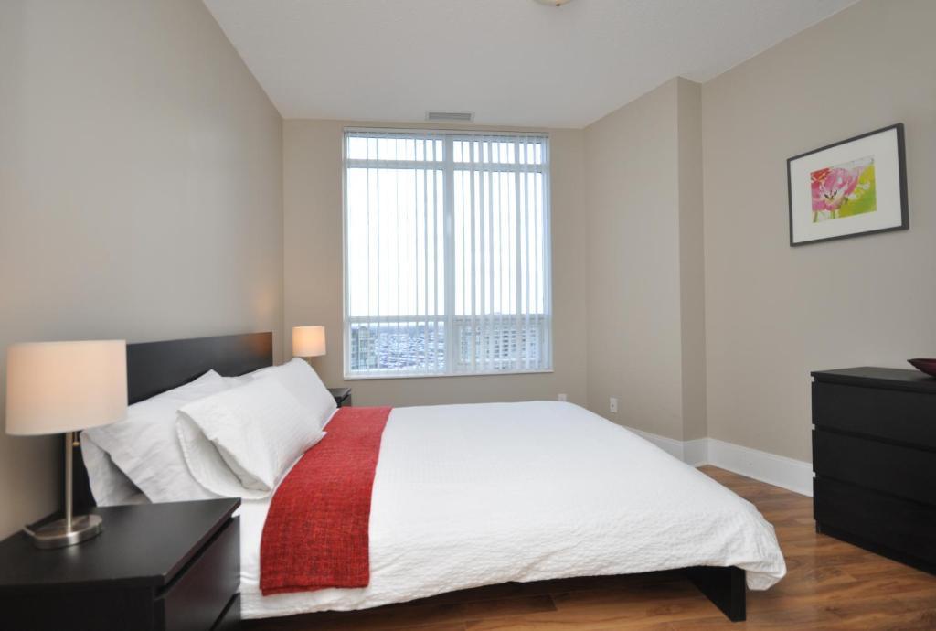 Urban Furnished Suites - Mississauga Room photo